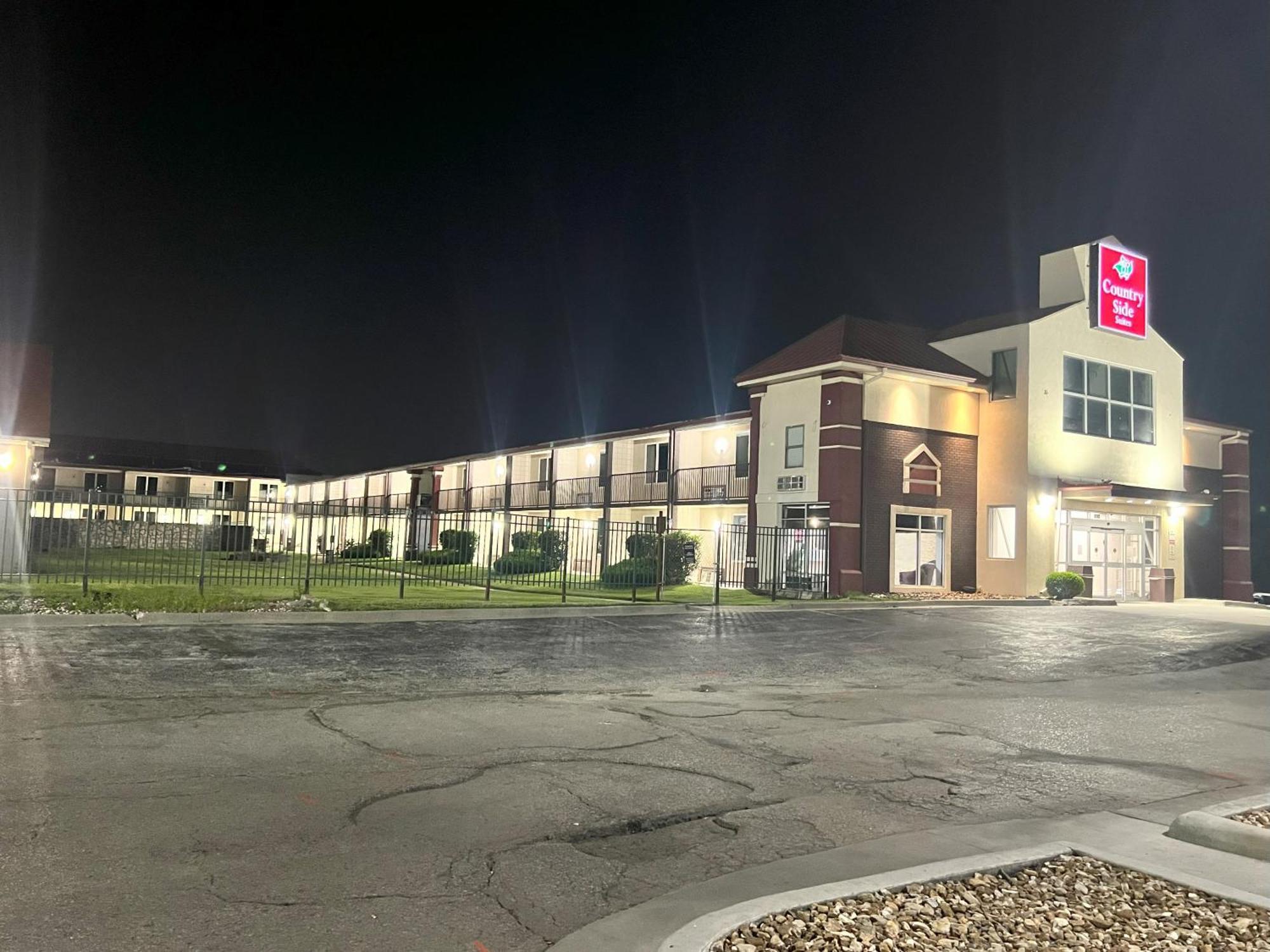Countryside Suites Kansas City Independence I-70 East Sports Complex Hotel Esterno foto