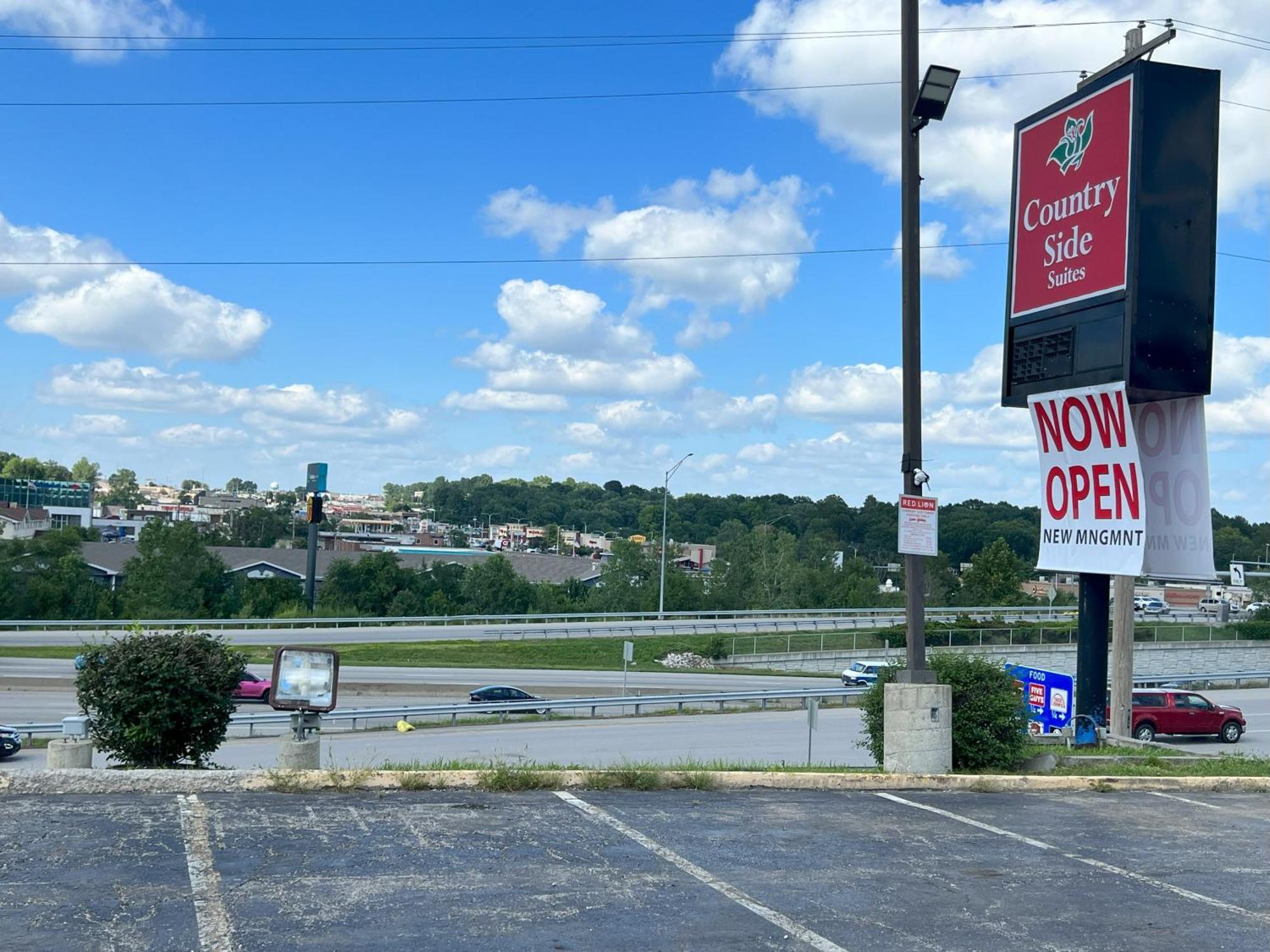 Countryside Suites Kansas City Independence I-70 East Sports Complex Hotel Esterno foto