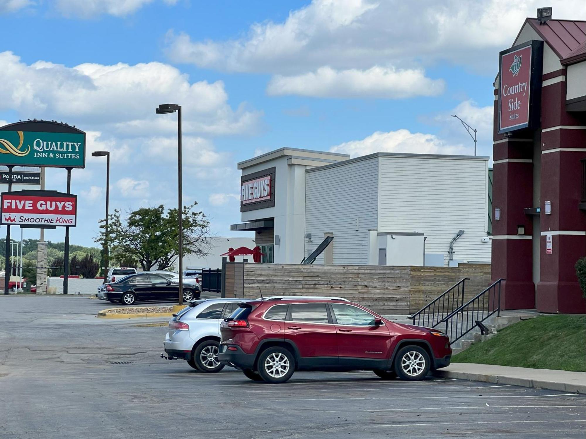 Countryside Suites Kansas City Independence I-70 East Sports Complex Hotel Esterno foto