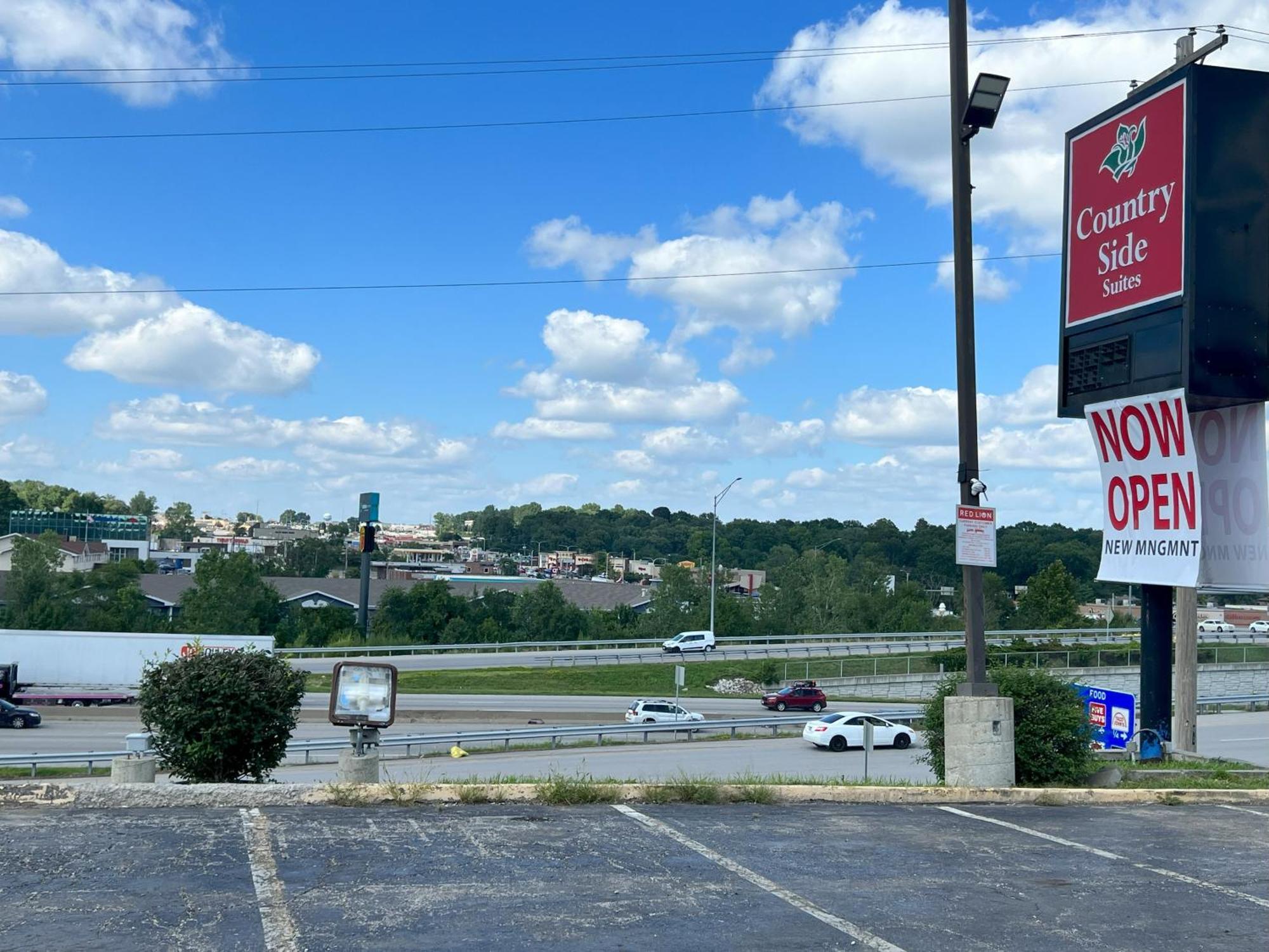 Countryside Suites Kansas City Independence I-70 East Sports Complex Hotel Esterno foto